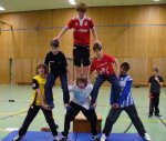 Akrobatik im Sportunterricht